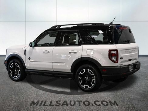 Certified 2024 Ford Bronco Sport Outer Banks w/ Tech Package AWD/4WD image 4