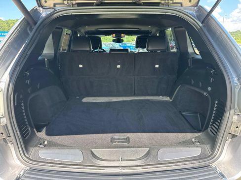 Used 2018 Jeep Grand Cherokee Limited w/ Trailer Tow Group IV AWD/4WD image 15