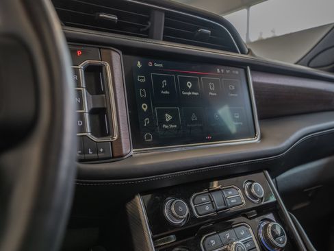 Used 2024 GMC Yukon XL Denali Ultimate AWD/4WD image 33
