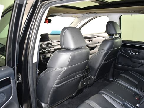 Certified 2023 Honda Pilot Touring image 46