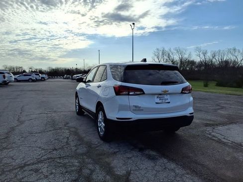 Used 2024 Chevrolet Equinox LS w/ LS Convenience Package FWD image 29