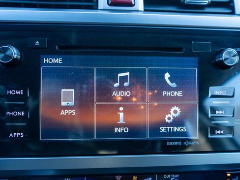 Used 2016 Subaru Legacy 2.5i Premium image 16