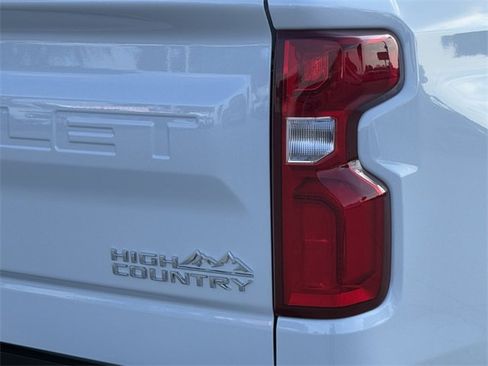New 2026 Chevrolet Silverado 1500 High Country w/ High Country Premium Package image 7