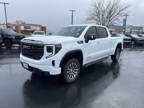 Used 2023 GMC Sierra 1500 AT4 w/ AT4 Premium Package image 3
