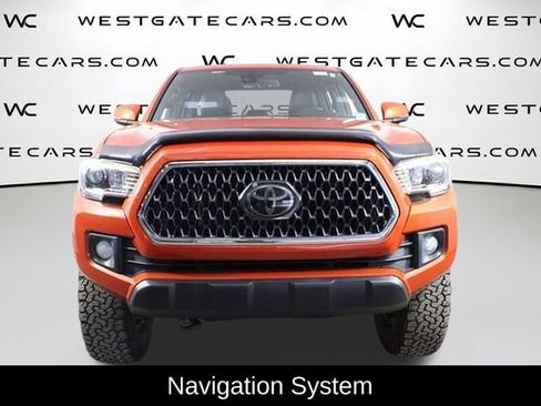 Used 2018 Toyota Tacoma TRD Off-Road image 2