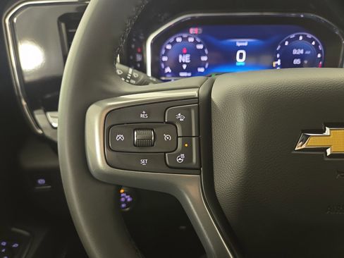 Certified 2025 Chevrolet Silverado 2500 LTZ w/ LTZ Plus Package image 15