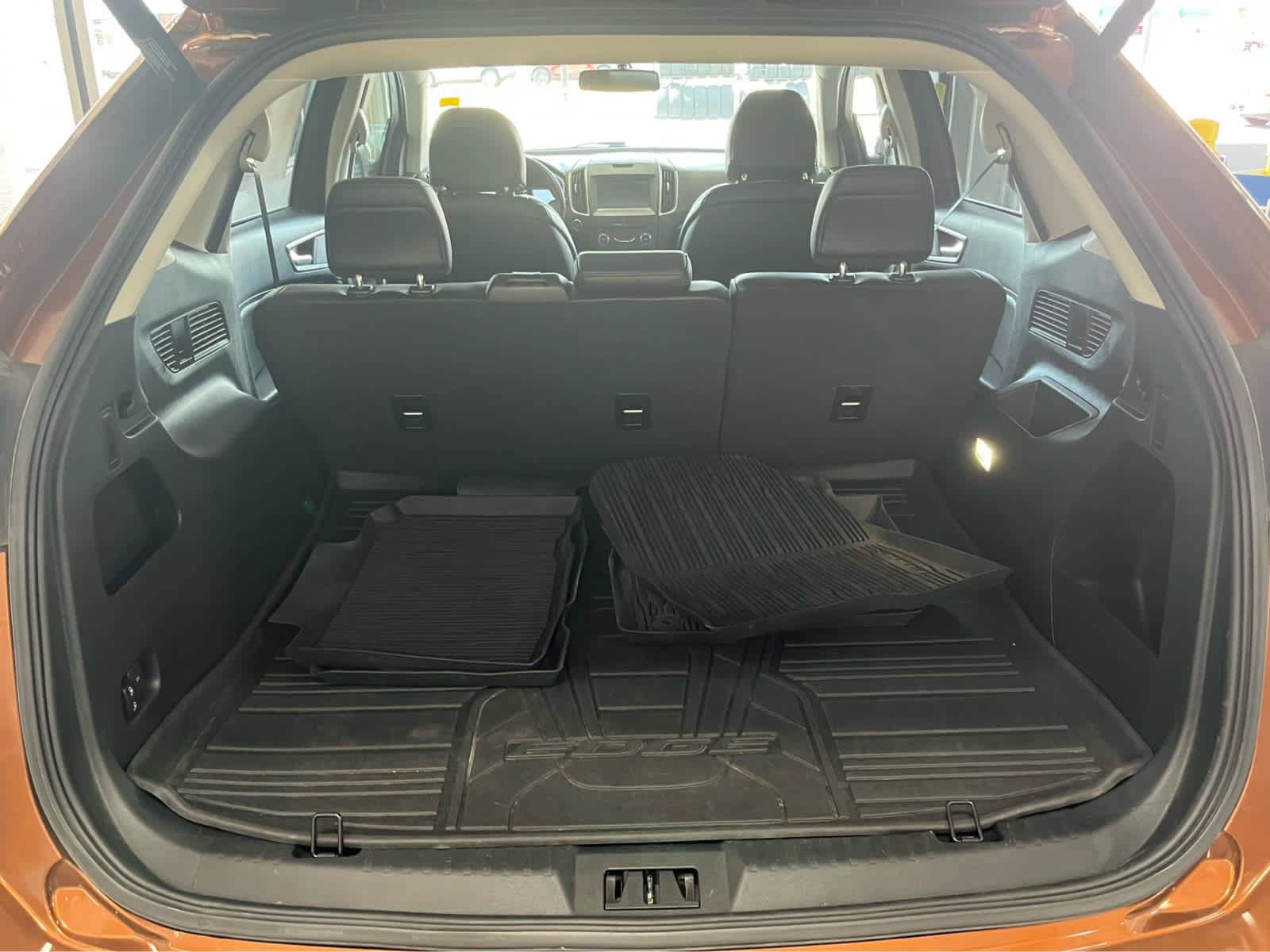 Certified 2017 Ford Edge SEL w/ Equipment Group 201A AWD/4WD image 10