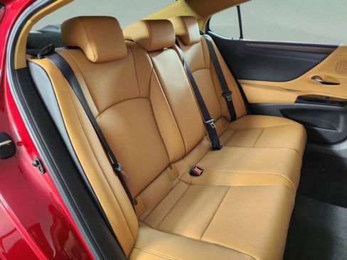 New 2025 Lexus ES 350 w/ Premium Package image 32