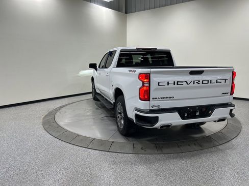 Used 2022 Chevrolet Silverado 1500 RST w/ Safety Package image 8