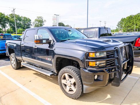 Used 2018 Chevrolet Silverado 2500 LTZ w/ Duramax Plus Package AWD/4WD image 1