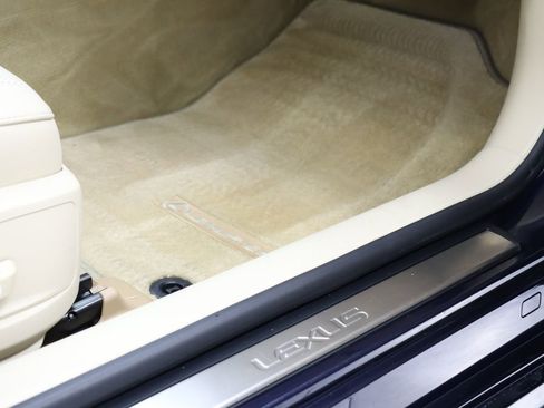 Used 2015 Lexus ES 350 w/ Luxury Package image 27