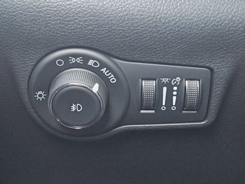 New 2026 Jeep Compass Limited w/ Sun, Sound & Navigation Group image 20