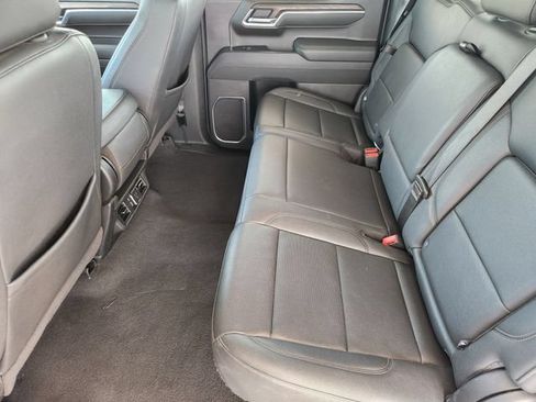 Used 2025 GMC Sierra 1500 SLT AWD/4WD image 30