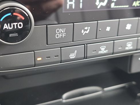 New 2026 Subaru Outback Limited AWD/4WD image 10