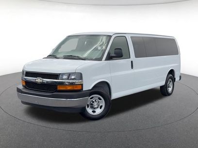 Used 2017 Chevrolet Express 3500 LT w/ LT Preferred Equipment Group