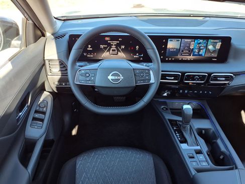 New 2026 Nissan Sentra SV w/ SV Convenience Package FWD image 13