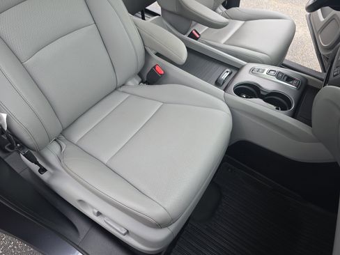 Used 2023 Honda Ridgeline RTL-E image 10