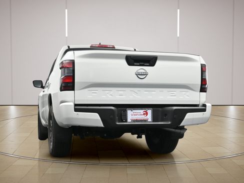 Certified 2025 Nissan Frontier SV w/ SV Convenience Package RWD image 26