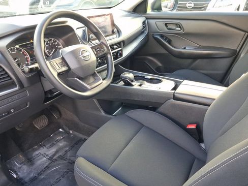 Used 2025 Nissan Rogue S FWD image 16