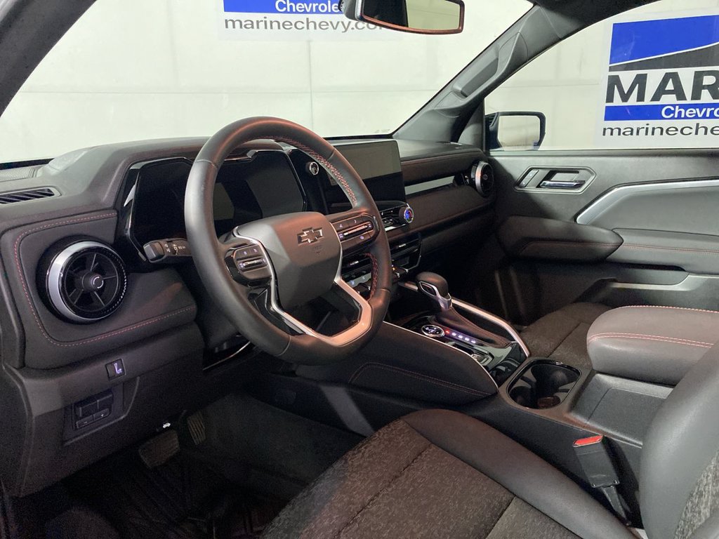 Used 2023 Chevrolet Colorado Z71 w/ Z71 Convenience Package 2 AWD/4WD image 15