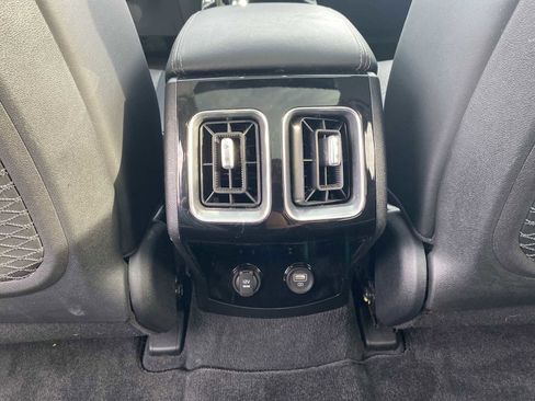 Used 2022 Kia Sorento SX image 22