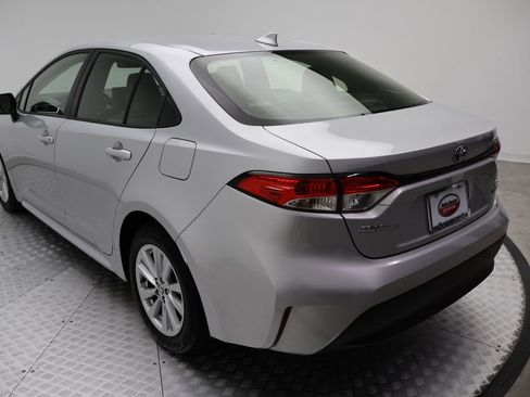 Certified 2024 Toyota Corolla LE image 11
