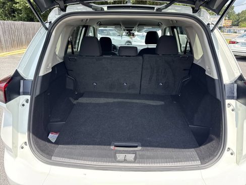 Used 2025 Nissan Rogue S FWD image 16