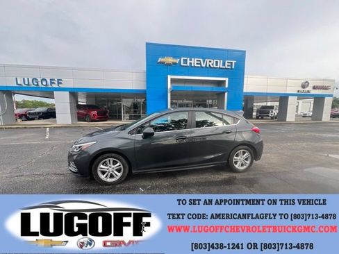 Used 2017 Chevrolet Cruze LT w/ Convenience Package FWD image 1