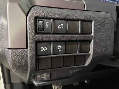 Certified 2025 Toyota Tacoma TRD Sport AWD/4WD image 27