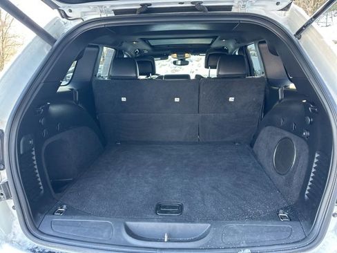 Used 2020 Jeep Grand Cherokee Limited X image 25