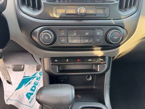 Used 2020 Chevrolet Colorado W/T w/ Custom Special Edition image 22