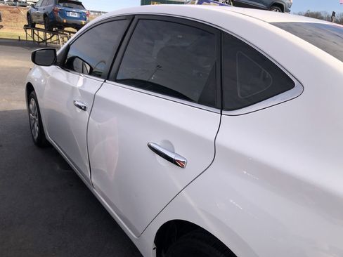 Used 2019 Nissan Sentra S image 11