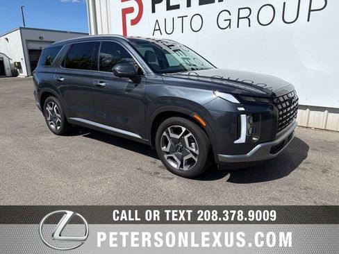 Used 2025 Hyundai Palisade Limited AWD/4WD image 2