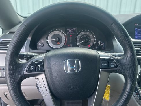 Used 2012 Honda Odyssey EX image 17