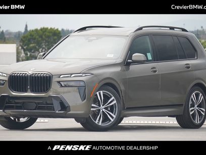 New 2025 BMW X7 xDrive40i w/ M Sport Package