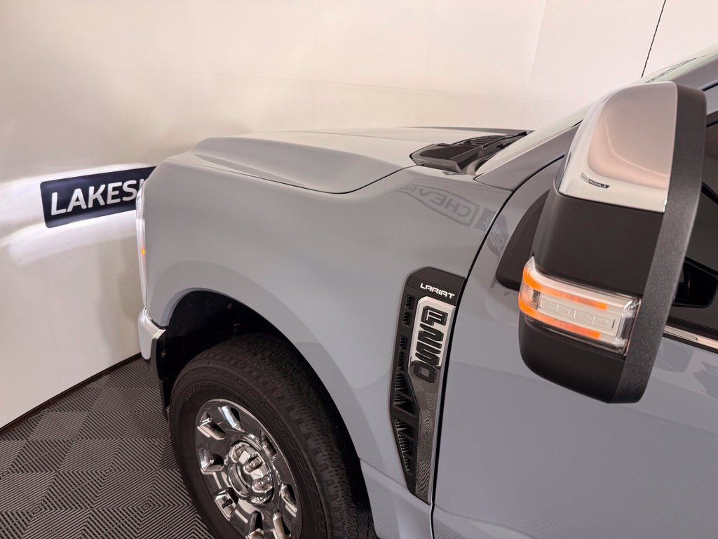 Used 2025 Ford F250 Lariat w/ Lariat Ultimate Package AWD/4WD image 10