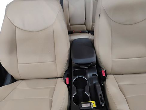 Used 2013 Hyundai Elantra Limited w/ Technology Pkg FWD image 46