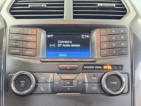 Used 2018 Ford Explorer FWD image 46