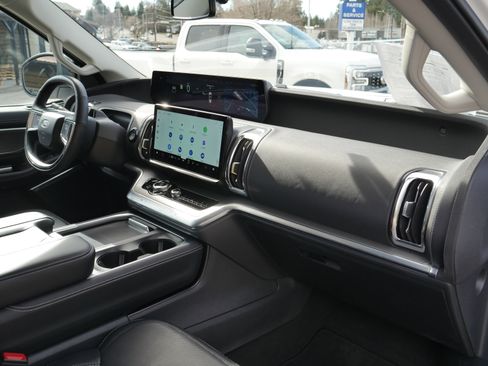 Certified 2025 Ford Expedition Max Platinum AWD/4WD image 31