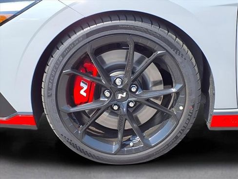 New 2025 Hyundai Elantra N image 12