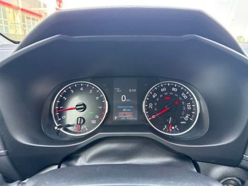 Used 2021 Toyota RAV4 XLE AWD/4WD image 25