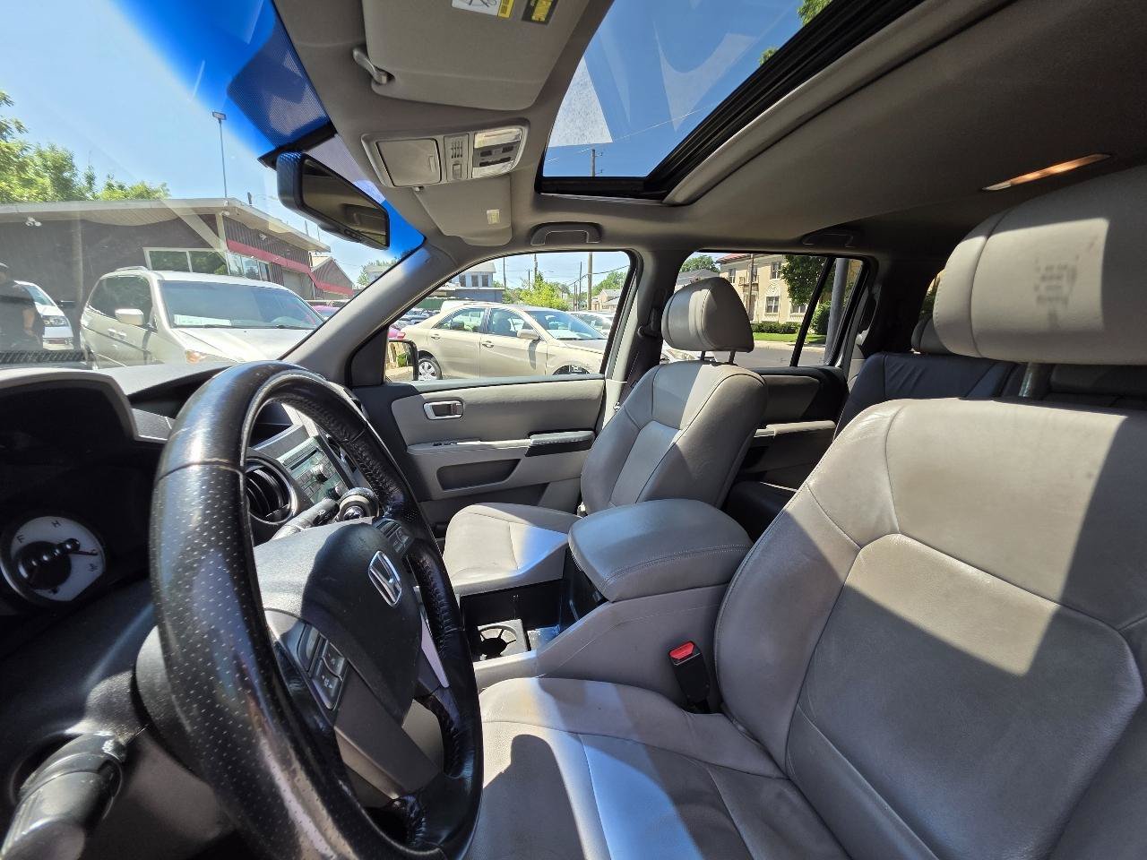 Used 2010 Honda Pilot EX-L image 18