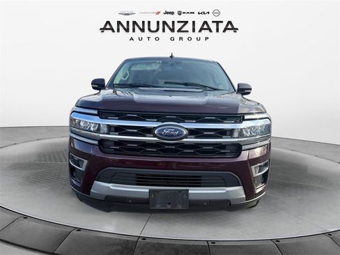 Used 2024 Ford Expedition Limited image 8