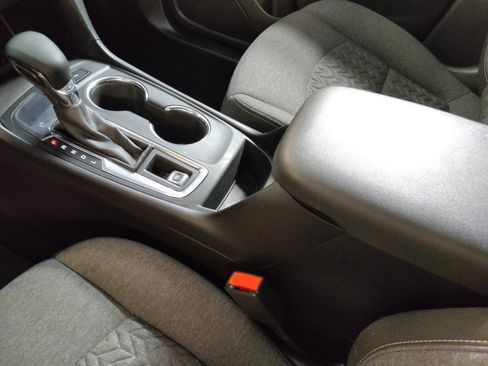 Used 2022 Chevrolet Equinox LT image 26