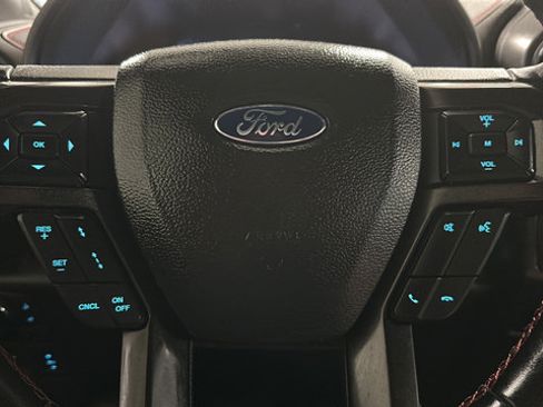 Used 2021 Ford Expedition Limited AWD/4WD image 16