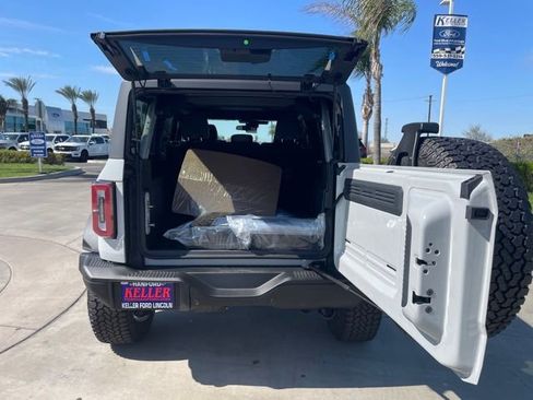 New 2026 Ford Bronco Badlands w/ Sasquatch Package image 25