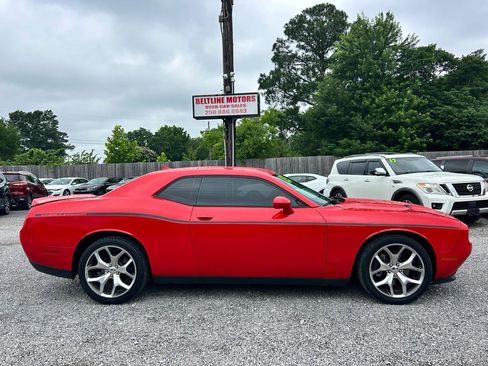 Used 2015 Dodge Challenger SXT Plus RWD image 3