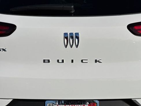 Used 2025 Buick Encore GX Preferred image 47