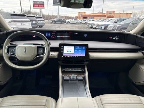 Certified 2024 Lincoln Nautilus Reserve w/ Equipment Group 202A image 16