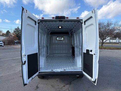 New 2026 RAM ProMaster 2500 w/ Convenience Group image 7